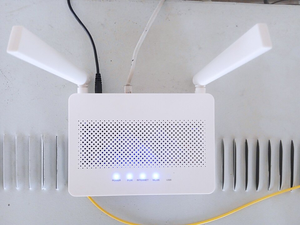 Wifi-router som ger den stabila internetuppkoppling som krävs för pålitliga iptv leverantörer